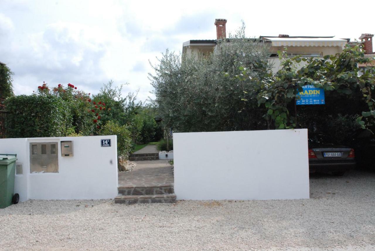 Apartmani Radin Rosini 外观 照片