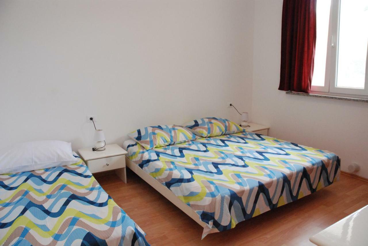 Apartmani Radin Rosini 外观 照片